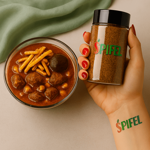 ادویه خورشتی Spifel کنار خورشت قیمه