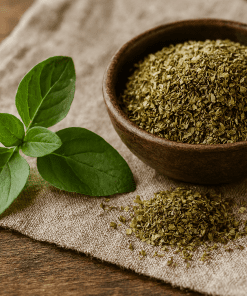 پونه کوهی خشک اسپایفل همراه با برگ تازه روی سفره سنتی – ادویه طبیعی و معطر برای غذاهای ایرانی